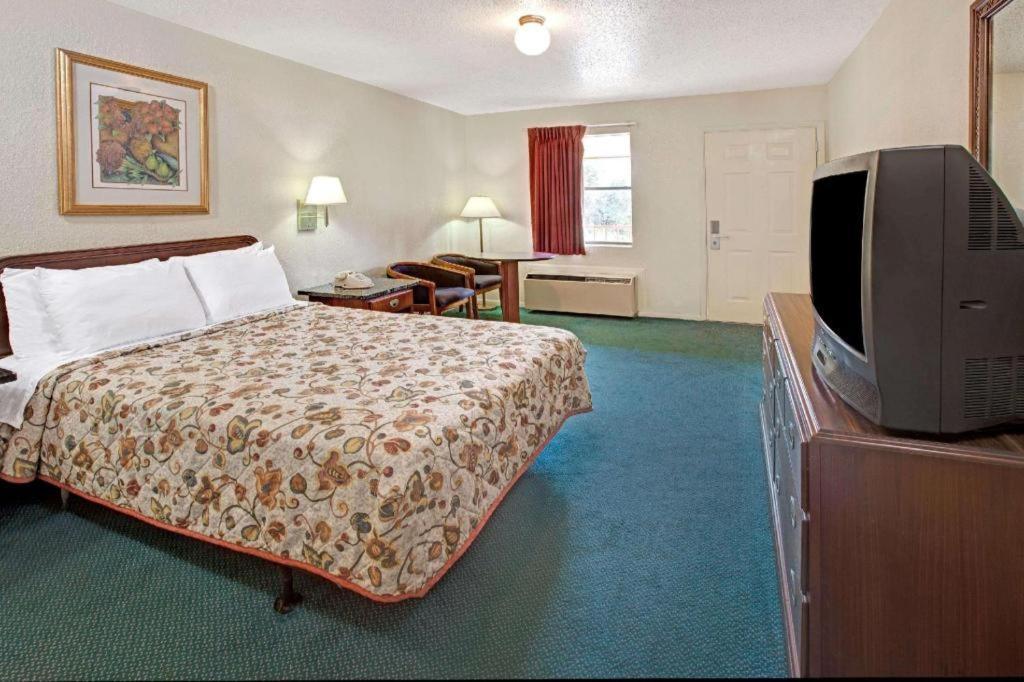 Knights Inn South Houston Tx Exteriör bild